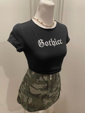 Gothicc Graphic Black Crew Neck Short Sleeve Crop Top Baby Tee - S